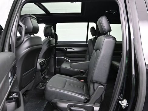 New 2026 Jeep Grand Wagoneer L 4WD image 24