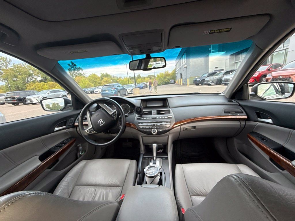 Used 2011 Honda Accord EX-L image 35