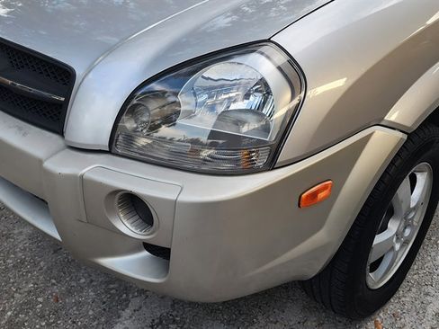 Used 2006 Hyundai Tucson GL image 5