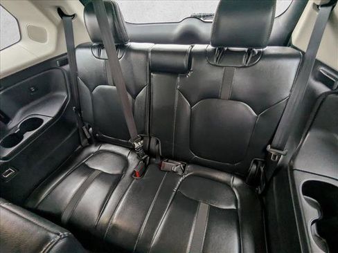 Certified 2025 Honda Pilot Touring image 22