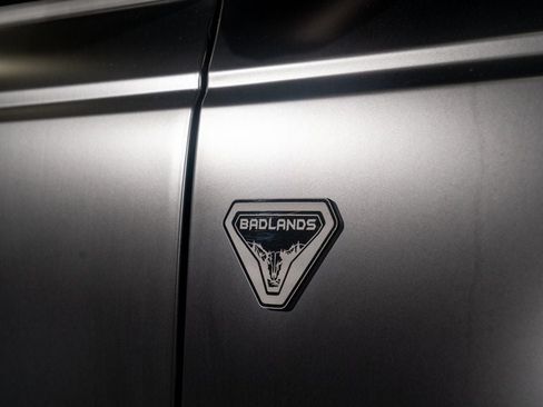 Used 2024 Ford Bronco Badlands AWD/4WD image 31