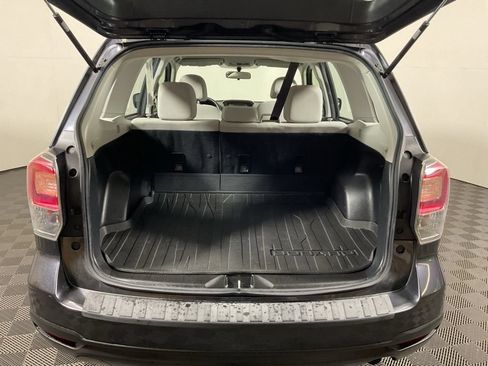 Used 2018 Subaru Forester 2.5i AWD/4WD image 14