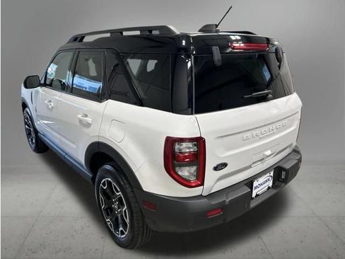 Used 2025 Ford Bronco Sport Outer Banks AWD/4WD image 3