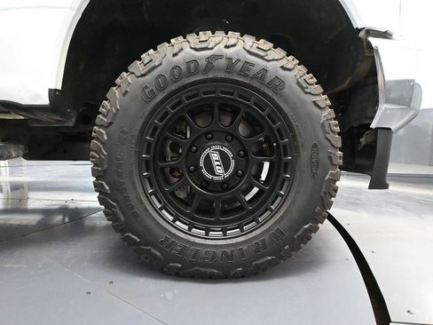 Used 2022 Ford F250 XL w/ Power Equipment Group image 17