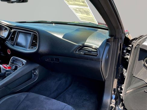 Used 2016 Dodge Challenger R/T Scat Pack w/ Leather Interior Group RWD image 25