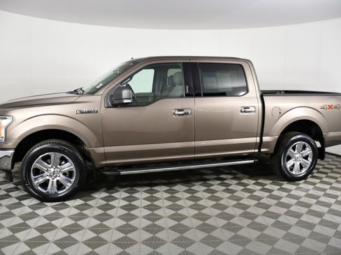 Used 2019 Ford F150 XLT w/ Equipment Group 302A Luxury AWD/4WD image 9