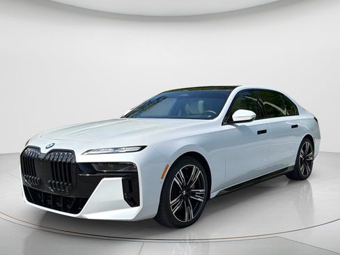 Certified 2024 BMW 760i xDrive w/ Executive Package image 1