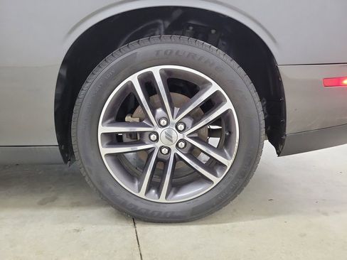 Used 2019 Dodge Challenger SXT image 11