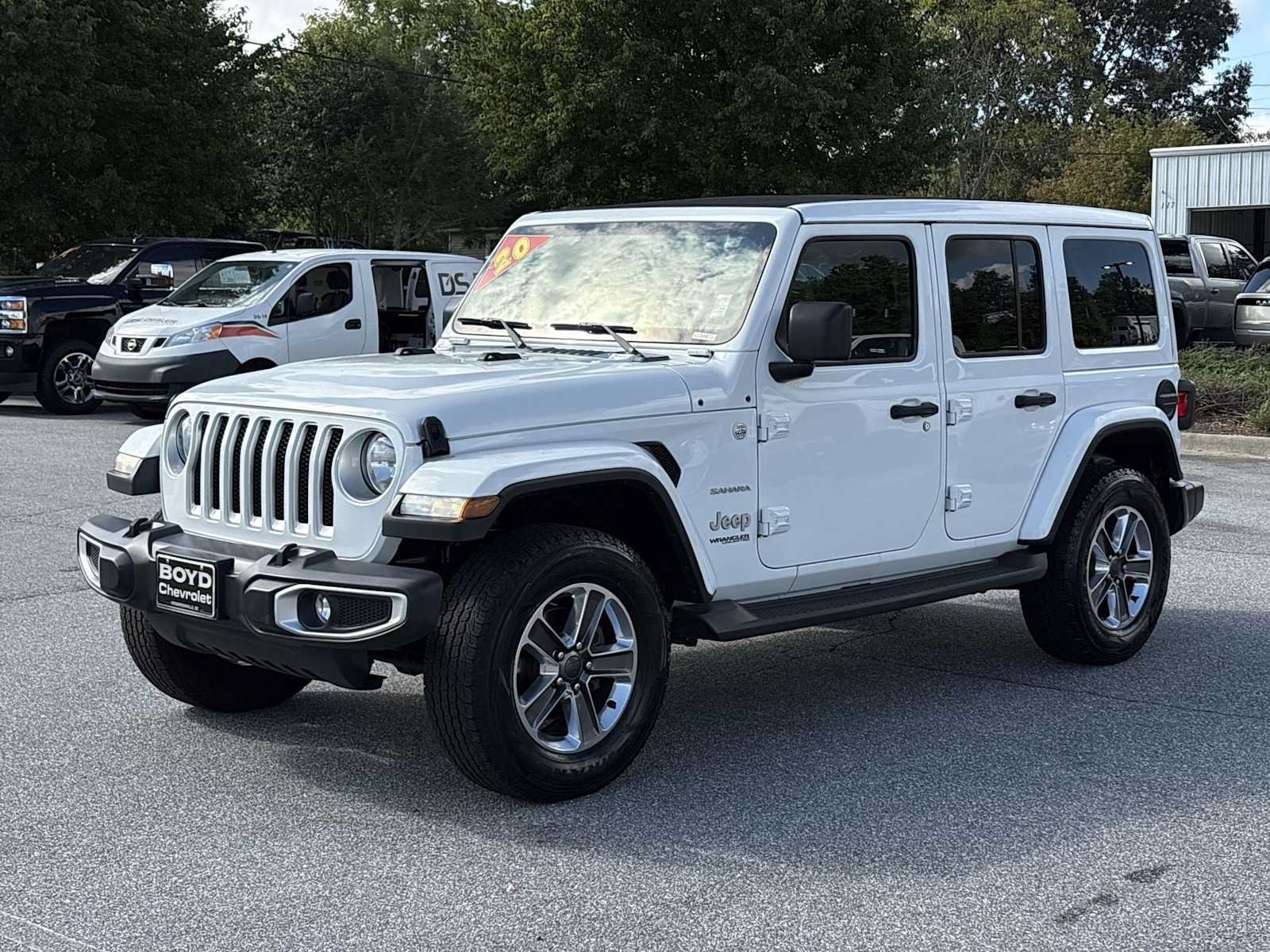 Used 2020 Jeep Wrangler Unlimited Sahara AWD/4WD image 2
