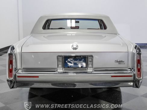 Used 1991 Cadillac Brougham image 10