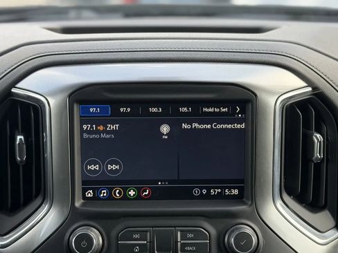 Used 2021 Chevrolet Silverado 1500 LT AWD/4WD image 29