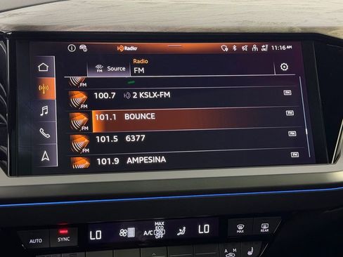 Used 2024 Audi Q4 e-tron Premium Plus w/ Premium Plus image 19