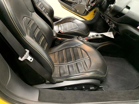 Used 2017 Ferrari 488 Spider image 40