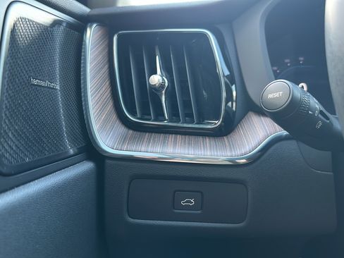 Used 2023 Volvo XC60 B5 Plus w/ Climate Package image 35