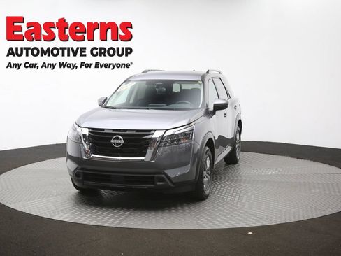 Used 2025 Nissan Pathfinder SV FWD image 54