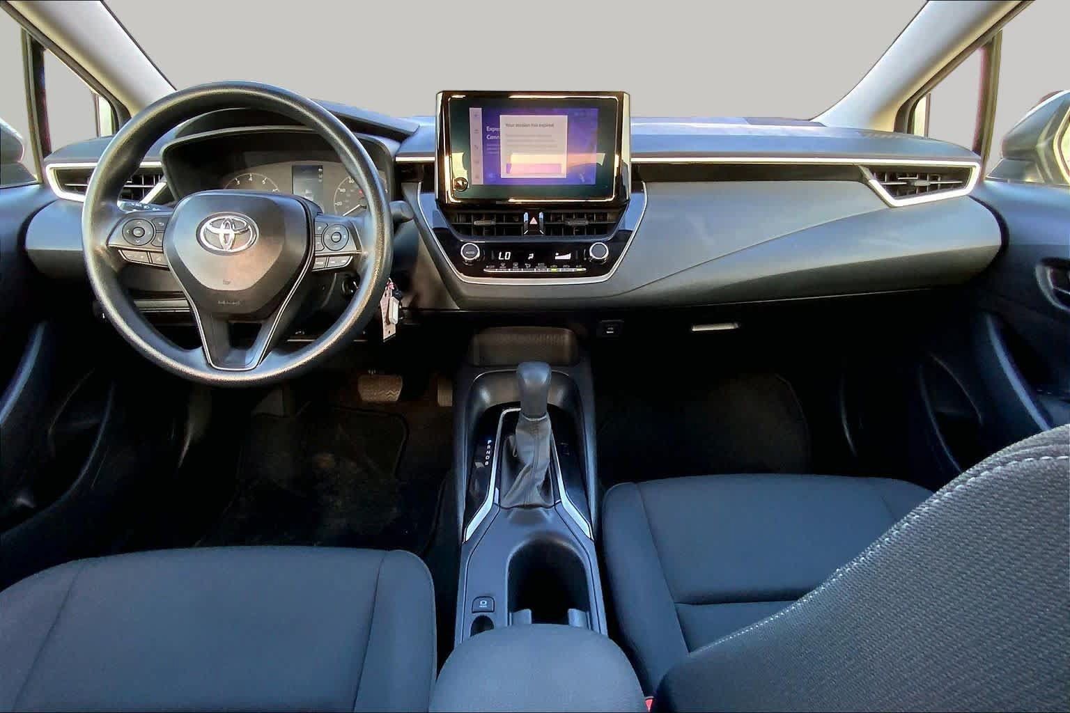 Used 2025 Toyota Corolla LE FWD image 15
