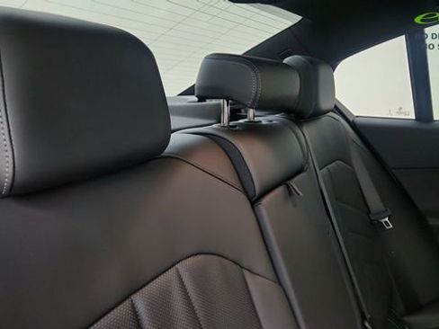 Used 2025 BMW 540i xDrive w/ M Sport Package AWD/4WD image 27