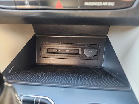 Used 2021 Volkswagen Atlas SE image 21