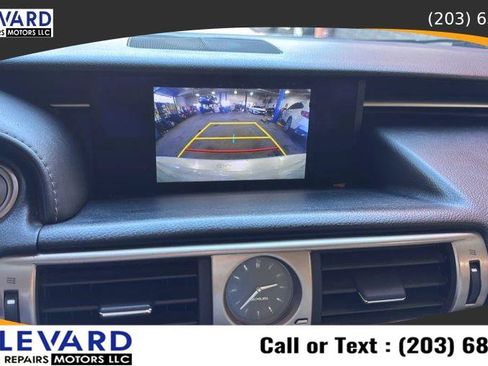 Used 2016 Lexus IS 300 AWD w/ Navigation System Package image 15