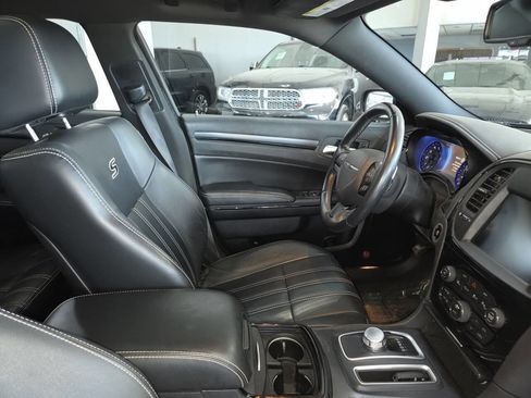 Used 2015 Chrysler 300 S w/ 300S Premium Group RWD image 26