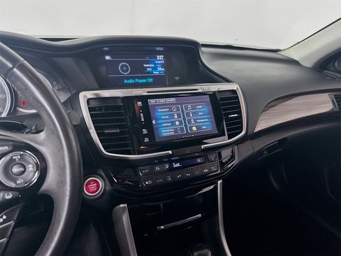 Used 2016 Honda Accord Touring image 16