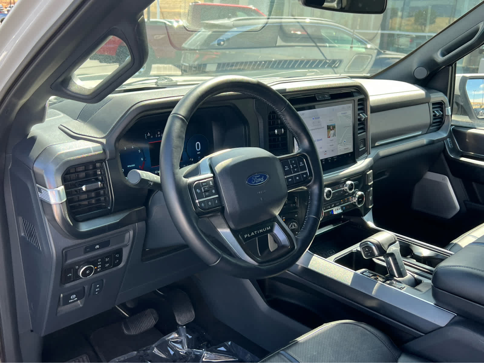 Used 2025 Ford F150 Platinum w/ FX4 Off-Road Package AWD/4WD image 29