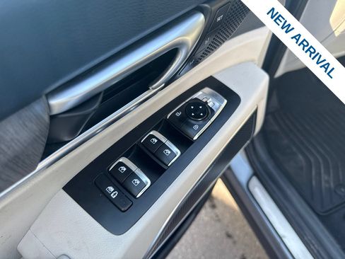 Used 2024 Kia Telluride SX Prestige AWD/4WD image 18