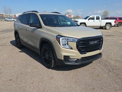 Used 2023 GMC Terrain SLE w/ Driver Convenience Package