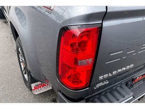 Used 2022 Chevrolet Colorado Z71 AWD/4WD image 30