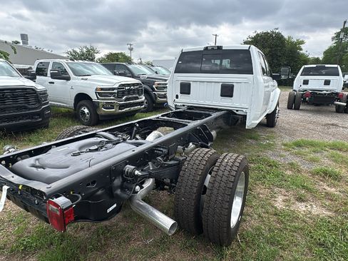 New 2026 RAM 5500 4x4 Crew Cab w/ Laramie Trim Package image 5