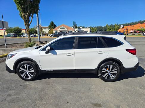 Used 2018 Subaru Outback 2.5i Limited AWD/4WD image 4