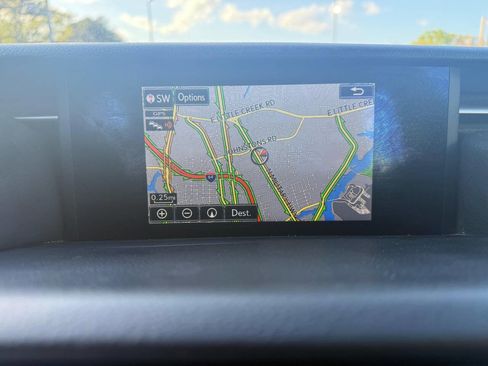 Used 2016 Lexus IS 300 AWD image 20