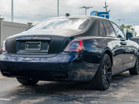 Used 2024 Rolls-Royce Ghost Black Badge image 8