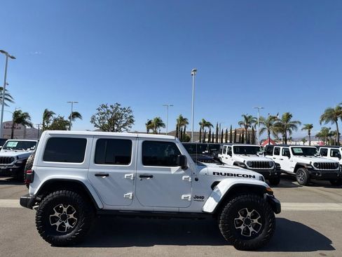 Used 2021 Jeep Wrangler Unlimited Rubicon AWD/4WD image 10