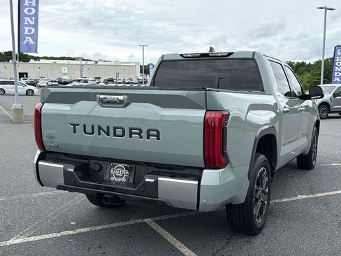 Used 2026 Toyota Tundra Limited AWD/4WD image 7