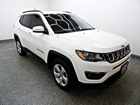 Used 2021 Jeep Compass Latitude AWD/4WD image 3