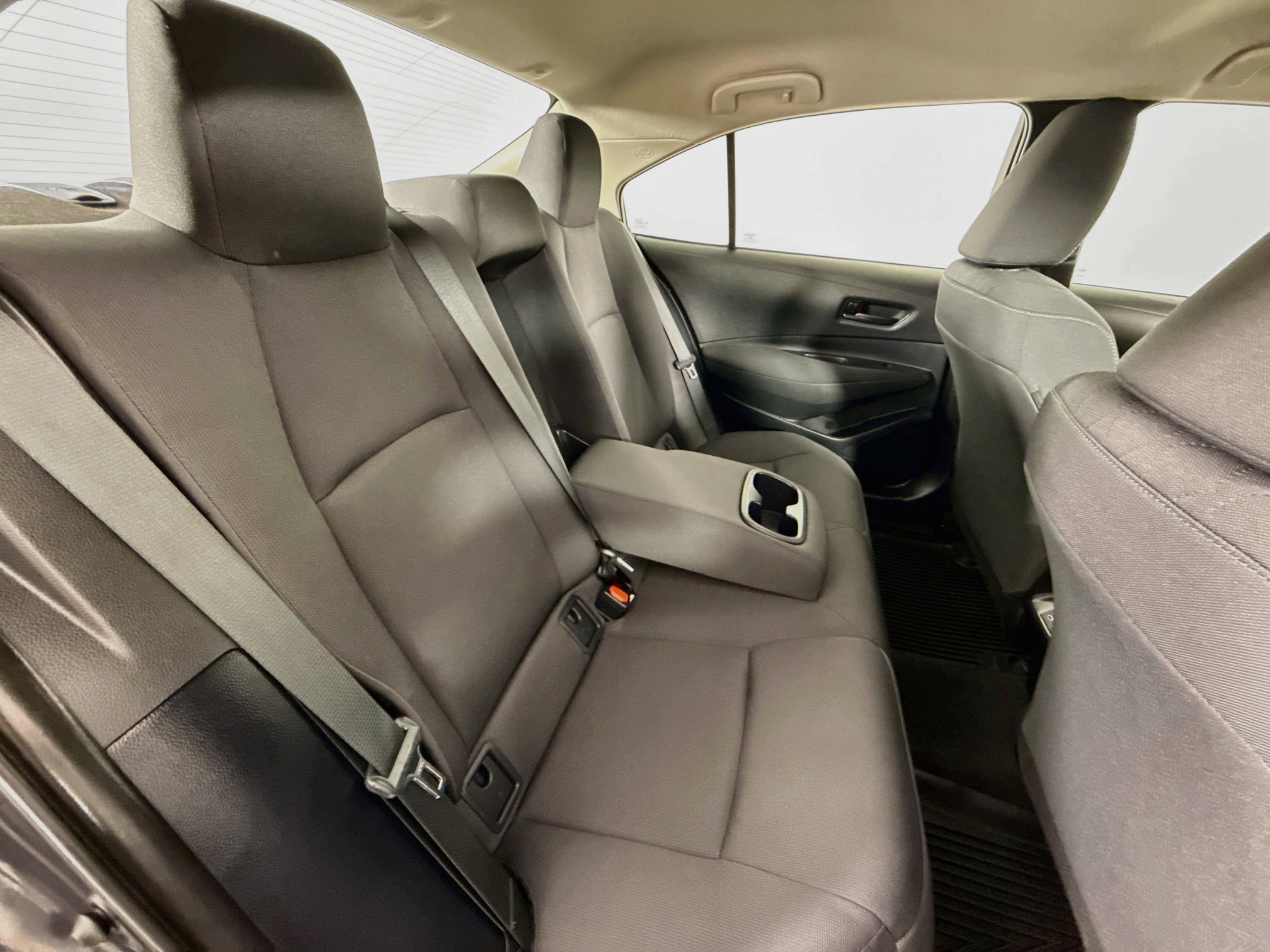 Certified 2025 Toyota Corolla LE FWD image 26