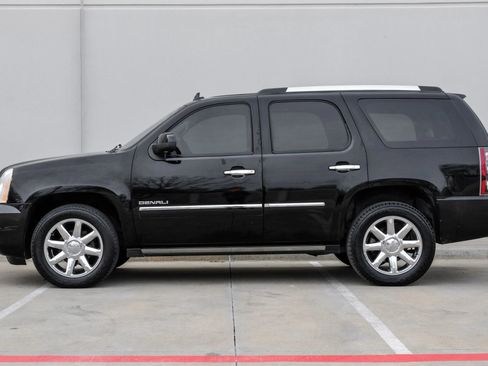 Used 2011 GMC Yukon Denali image 13