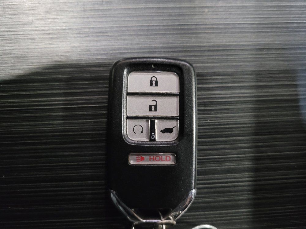 Used 2017 Honda Pilot Touring image 32
