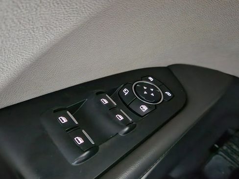 Used 2018 Lincoln MKX Reserve w/ Driver Assistance Package image 45