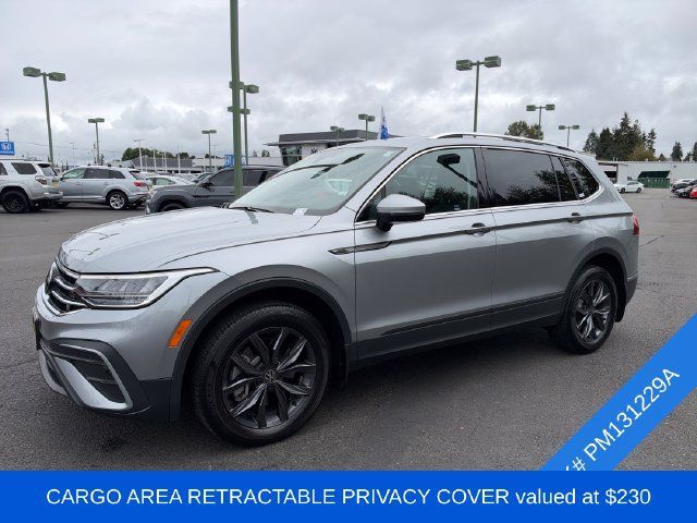 Used 2023 Volkswagen Tiguan SE AWD/4WD image 3
