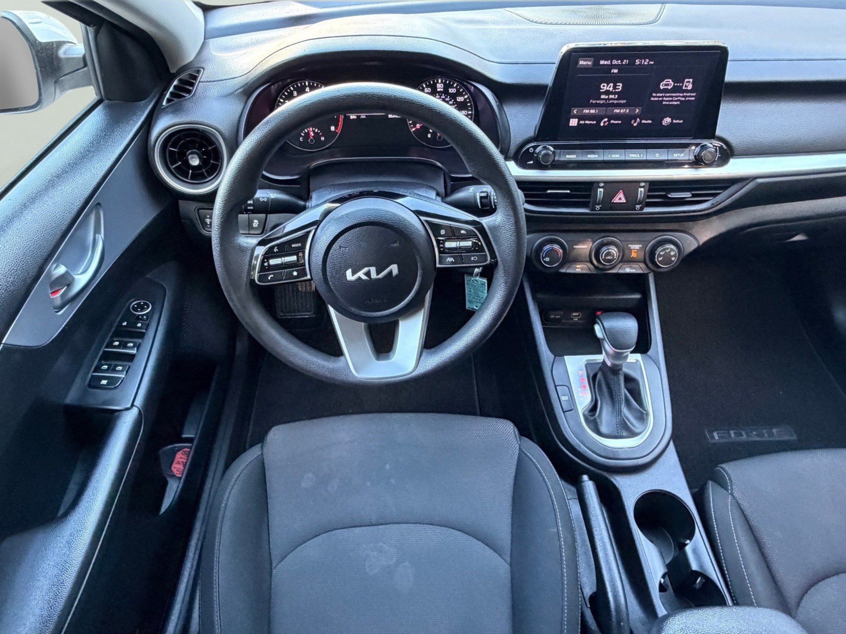 Used 2024 Kia Forte LXS w/ LXS Technology Package FWD image 19