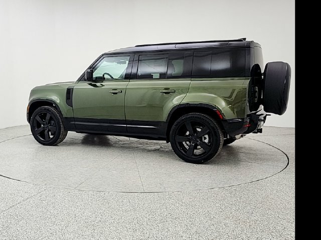 New 2026 Land Rover Defender 110 X-Dynamic SE AWD/4WD image 7