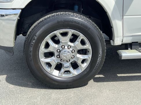 Used 2017 RAM 2500 Limited image 9