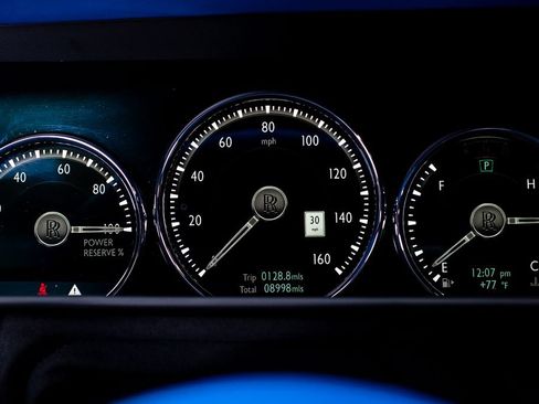 Used 2022 Rolls-Royce Cullinan w/ Cullinan Package AWD/4WD image 34