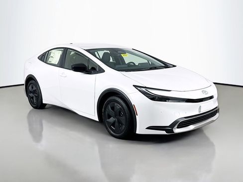 New 2026 Toyota Prius Plug-In Hybrid FWD image 3