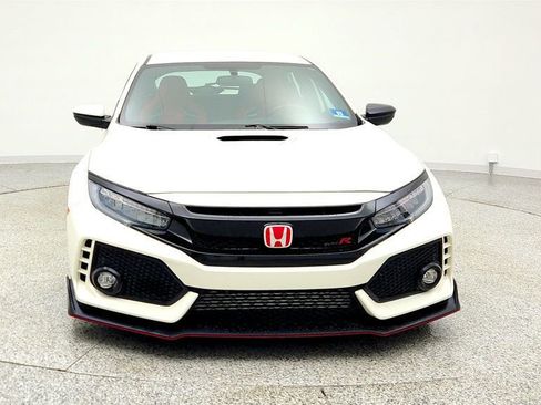 Used 2018 Honda Civic Type R image 2