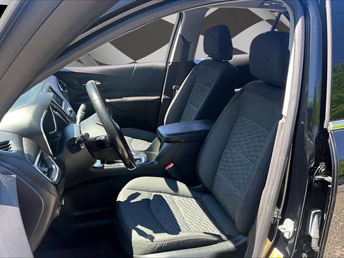Used 2019 Chevrolet Equinox LT FWD image 25
