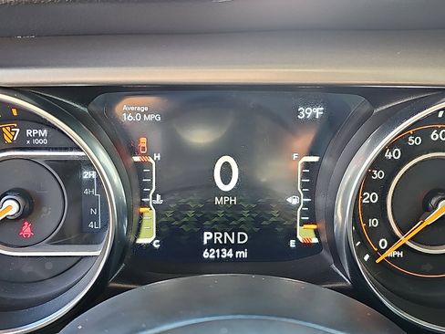 Used 2020 Jeep Gladiator Sport w/ Quick Order Package 24S image 19