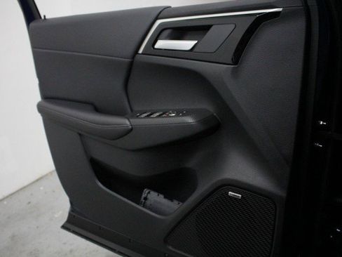 New 2026 Mitsubishi Outlander SE image 15